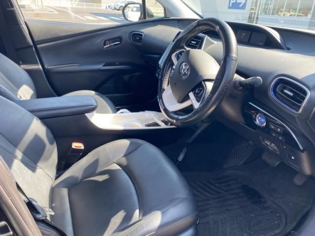 TOYOTA PRIUS 2016 Image 31