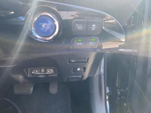 TOYOTA PRIUS 2016 Image 31