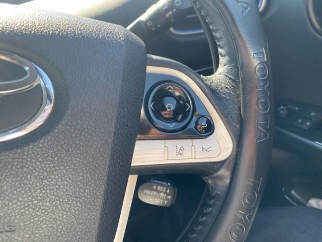 TOYOTA PRIUS 2016 Image 31