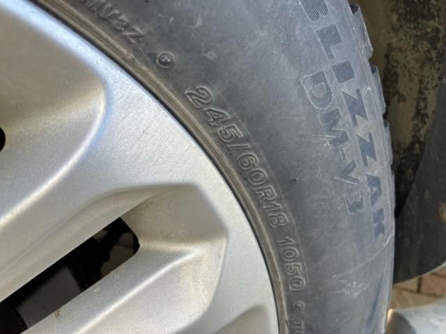 FORD EXPLORER 2012 Image 31