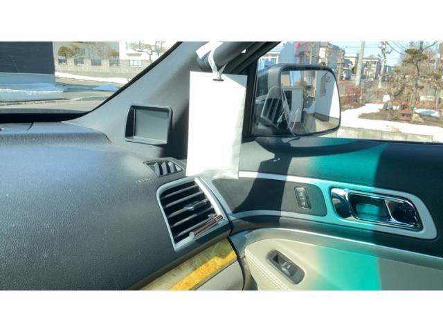 FORD EXPLORER 2012 Image 31