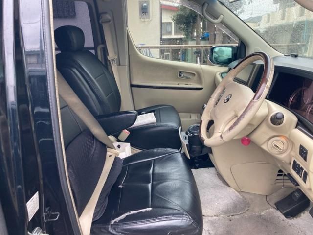 NISSAN ELGRAND 2005 Image 31