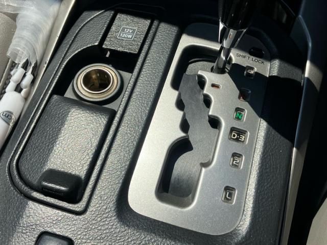 TOYOTA HILUXSURF WAGON 4WD 2008 Image 31