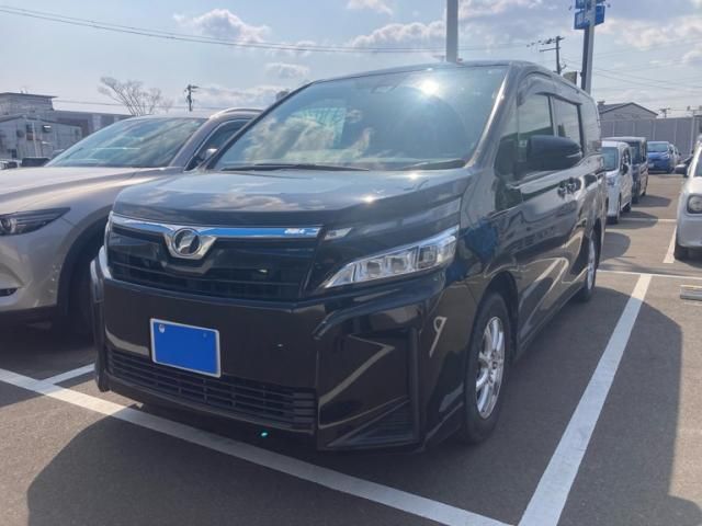 TOYOTA VOXY 2018 Image 31