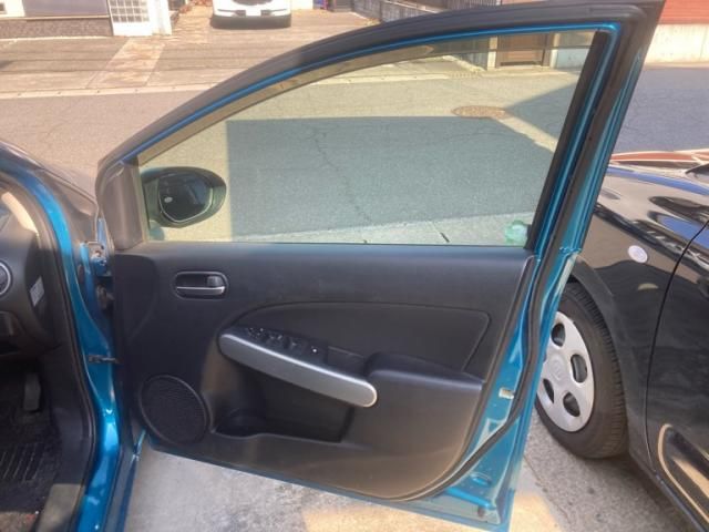 MAZDA DEMIO 2012 Image 31