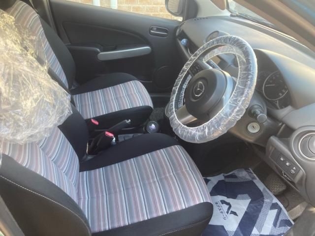 MAZDA DEMIO 2012 Image 31