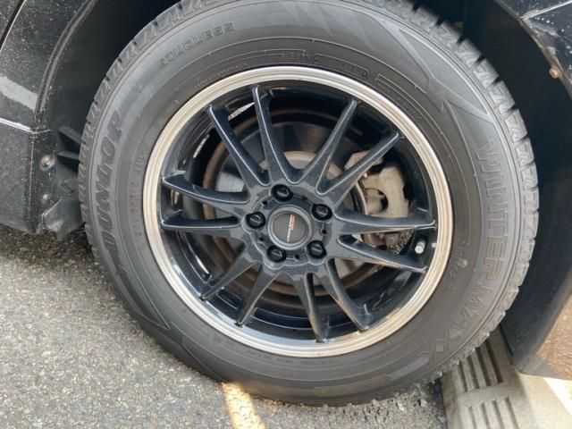 TOYOTA PRIUS 2012 Image 31