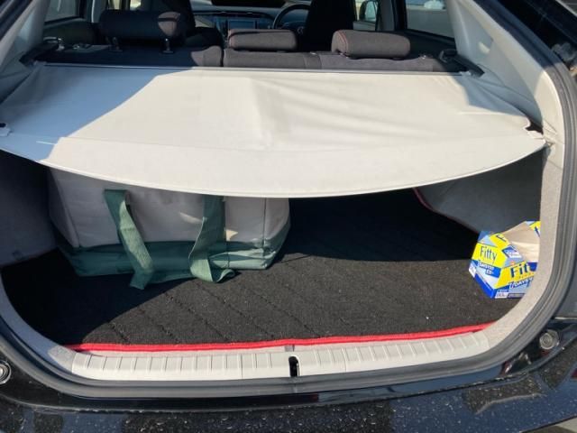 TOYOTA PRIUS 2012 Image 31