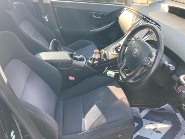 TOYOTA PRIUS 2012 Image 31