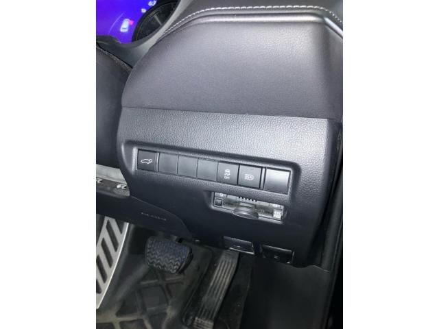 TOYOTA HARRIER 2WD 2021 Image 31