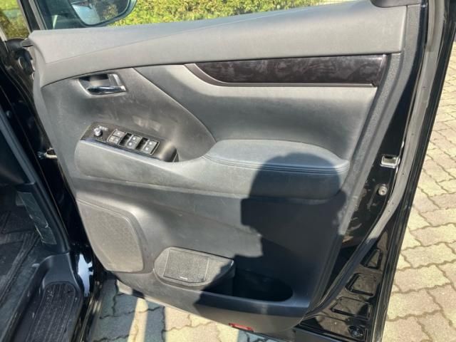 TOYOTA ALPHARD HYBRID 4WD 2021 Image 31