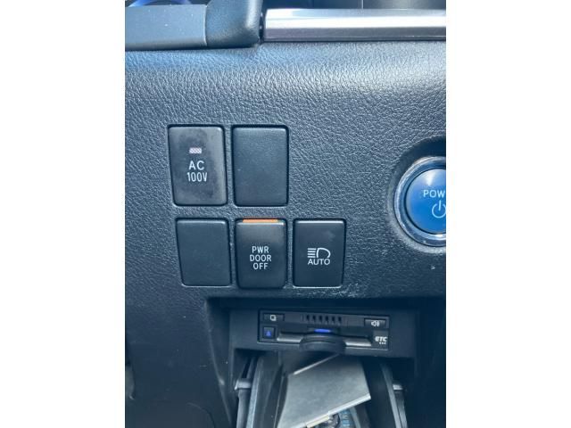 TOYOTA ALPHARD HYBRID 4WD 2021 Image 31