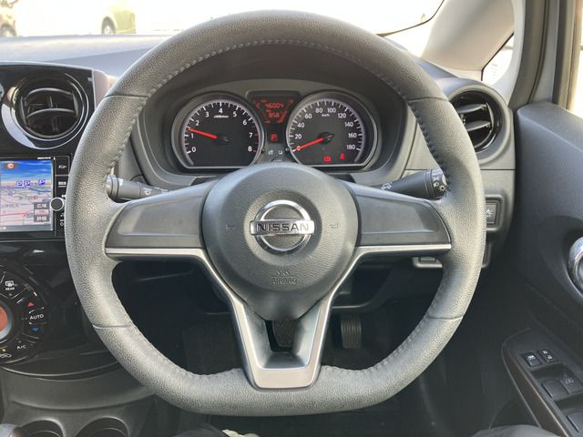 NISSAN NOTE 2018 Image 31