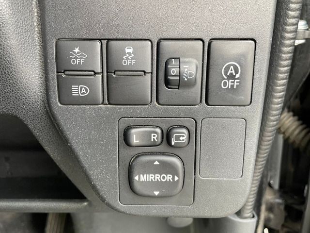 TOYOTA PIXIS VAN 2017 Image 31