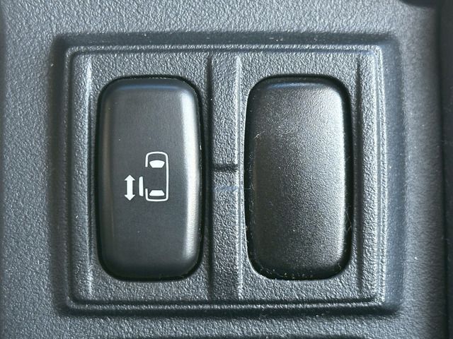 MITSUBISHI DELICA D:5 4WD 2009 Image 31