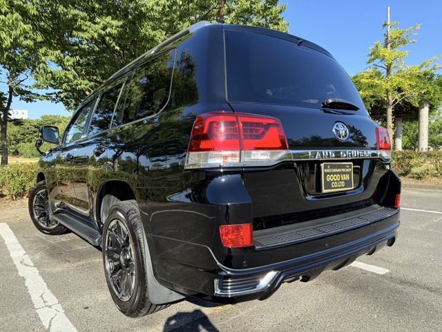 TOYOTA LANDCRUISER WAGON 2018 Image 31