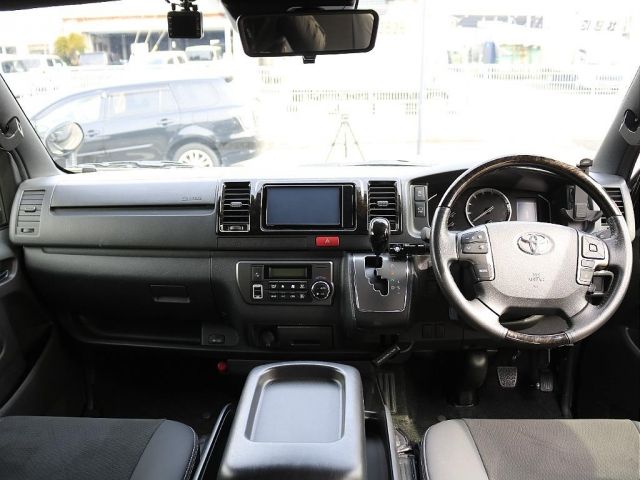 TOYOTA HIACE VAN 2WD 2021 Image 31