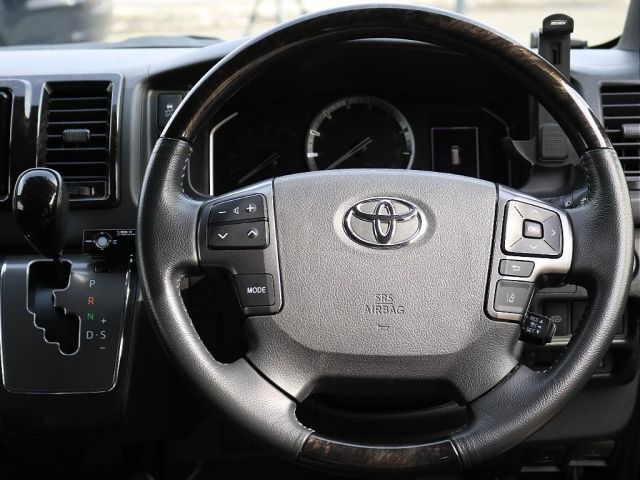 TOYOTA HIACE VAN 2WD 2021 Image 31