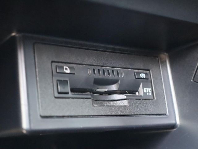 TOYOTA LANDCRUISER PRADO 2015 Image 31