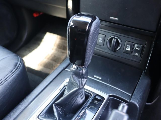 TOYOTA LANDCRUISER PRADO 2015 Image 31