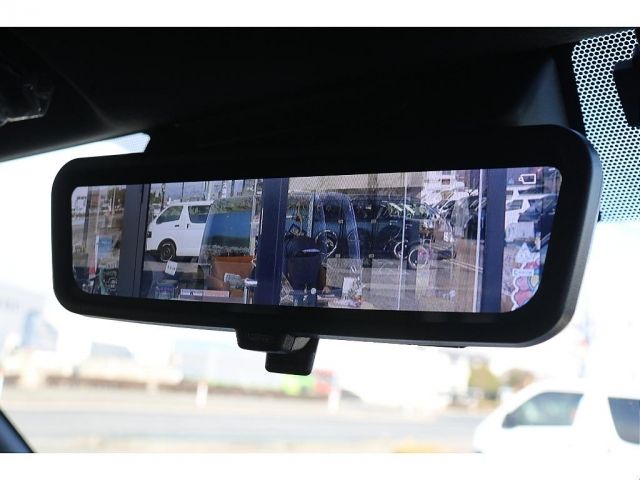 TOYOTA HIACE VAN 4WD 2026 Image 31