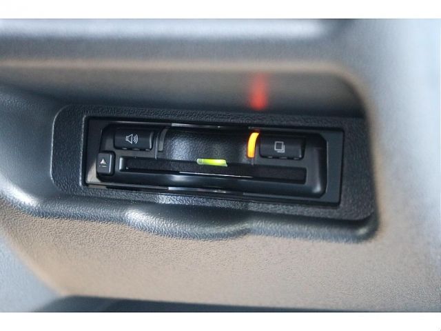 TOYOTA HIACE VAN 4WD 2026 Image 31