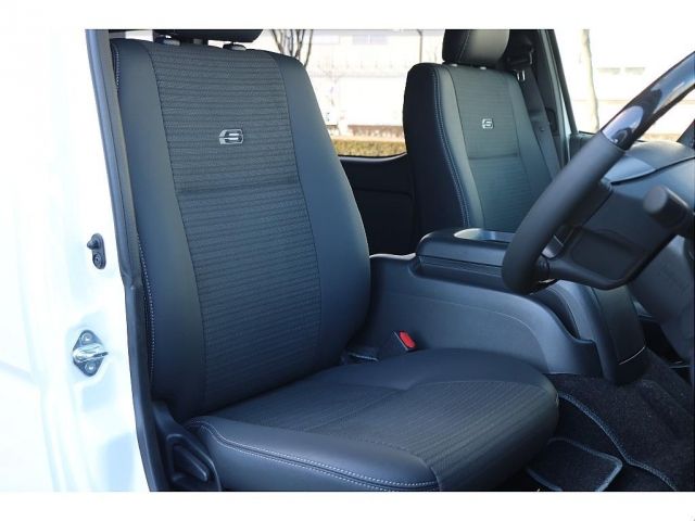 TOYOTA HIACE VAN 4WD 2026 Image 31