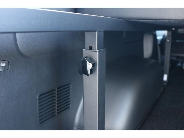 TOYOTA HIACE VAN 4WD 2026 Image 31