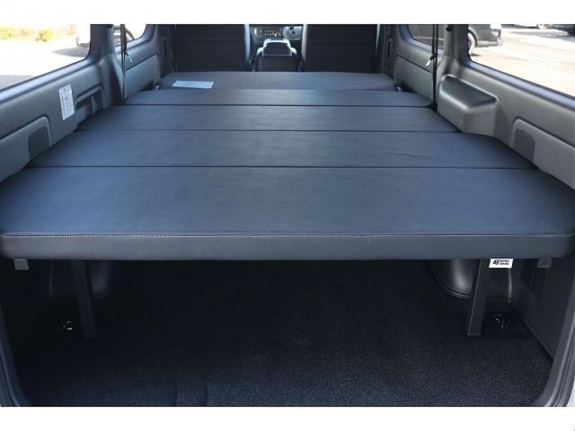 TOYOTA HIACE VAN 4WD 2026 Image 31