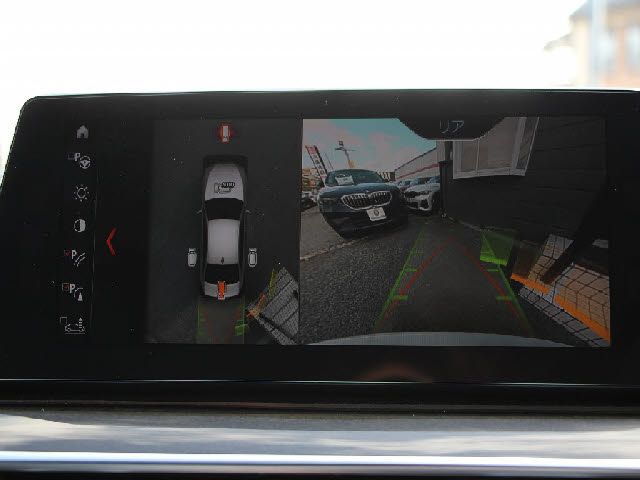 BMW 5SERIES SEDAN 2017 Image 31