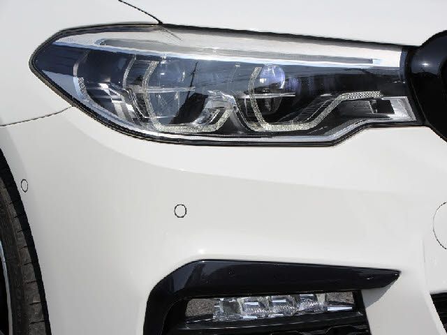BMW 5SERIES SEDAN 2017 Image 31