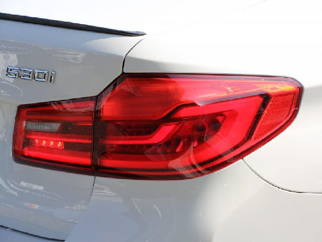 BMW 5SERIES SEDAN 2017 Image 31