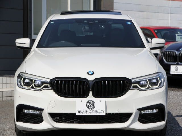 BMW 5SERIES SEDAN 2017 Image 31