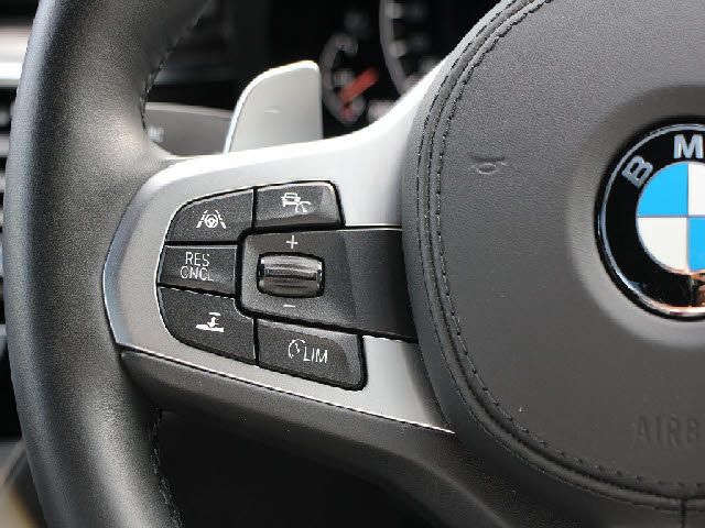 BMW 5SERIES SEDAN 2019 Image 31