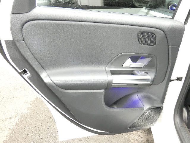 MERCEDES BENZ B CLAS 2019 Image 31