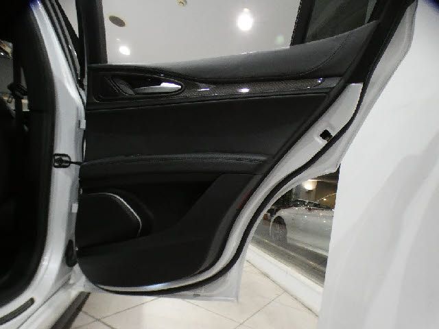 ALFAROMEO STELVIO 2019 Image 31