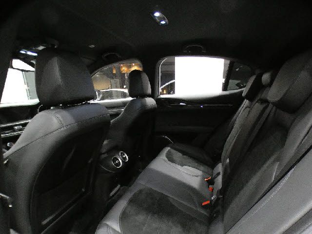 ALFAROMEO STELVIO 2019 Image 31