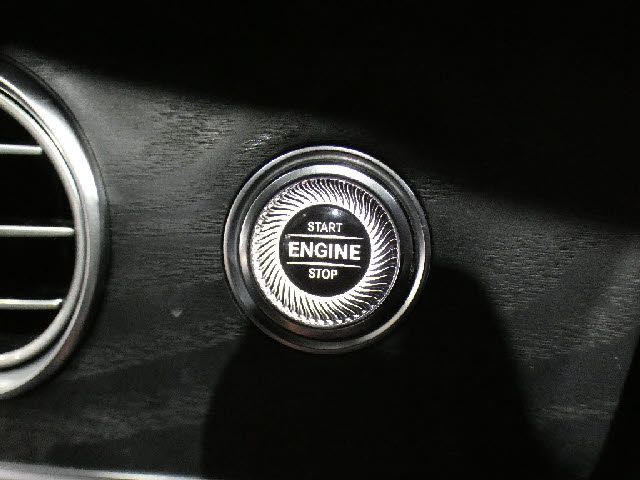 MERCEDES BENZ E CLAS 2016 Image 31