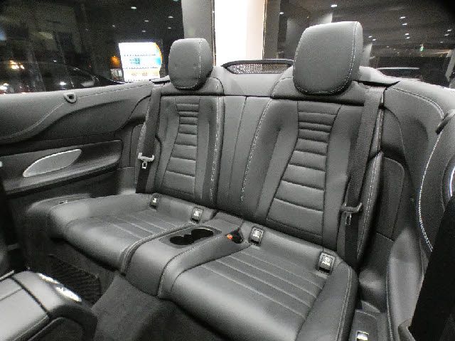 MERCEDES BENZ E CLAS 2018 Image 31