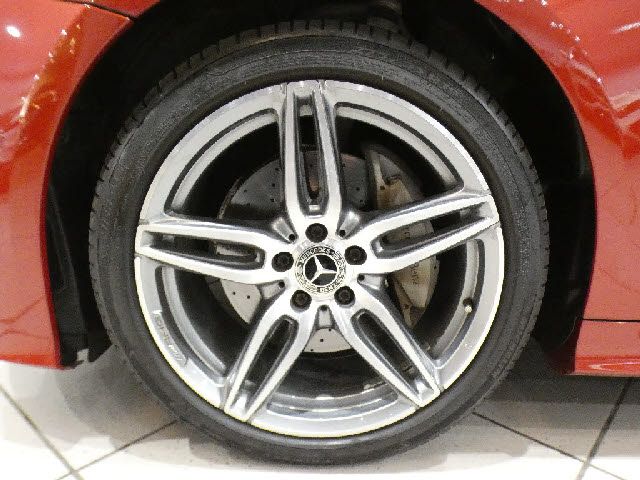 MERCEDES BENZ E CLAS 2018 Image 31