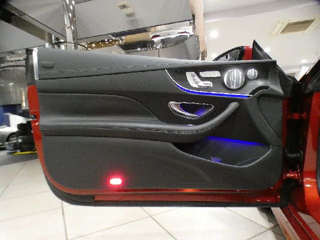 MERCEDES BENZ E CLAS 2018 Image 31
