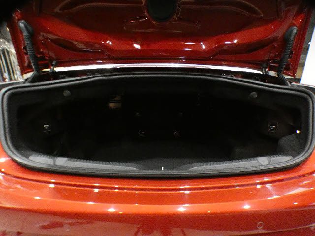 MERCEDES BENZ E CLAS 2018 Image 31