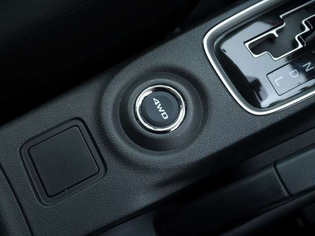 MITSUBISHI OUTLANDER 4WD 2013 Image 31