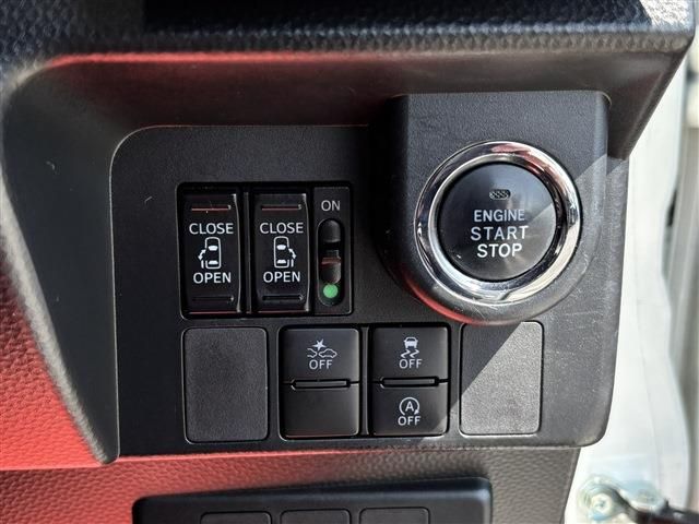 TOYOTA TANK 4WD 2018 Image 31