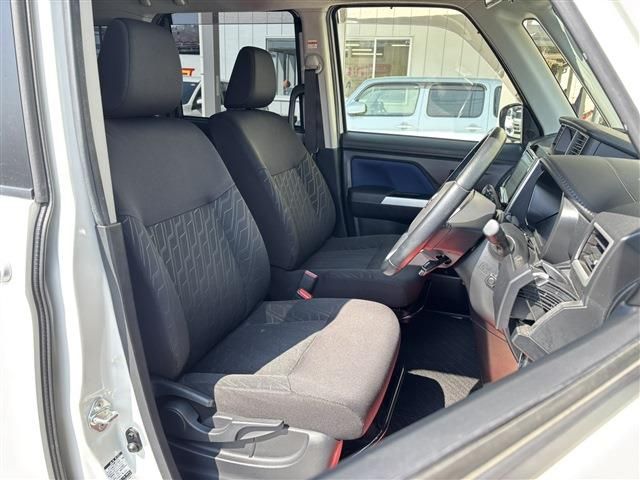 TOYOTA TANK 4WD 2018 Image 31