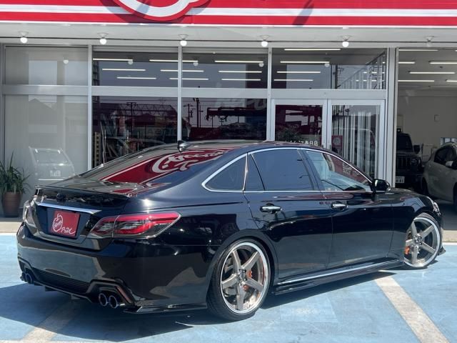 TOYOTA CROWN SEDAN HYBRID 2021 Image 31