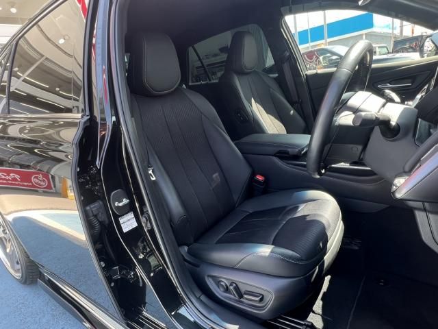 TOYOTA CROWN SEDAN HYBRID 2021 Image 31