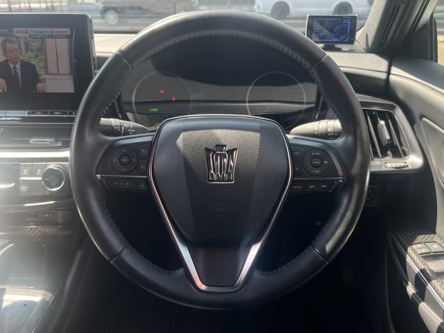 TOYOTA CROWN SEDAN HYBRID 2021 Image 31