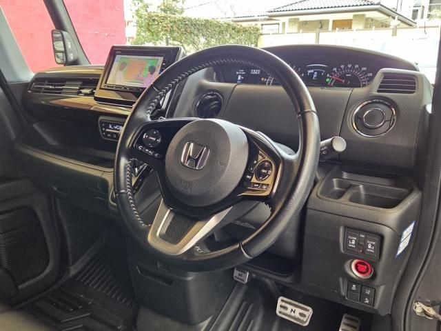 HONDA N BOX CUSTOM 2017 Image 31