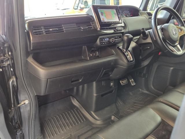 HONDA N BOX CUSTOM 2017 Image 31